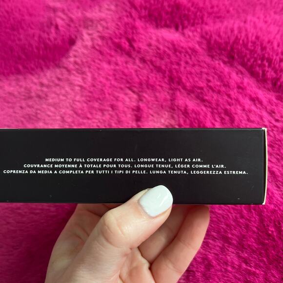 NEW Fenty Beauty Pro Filt'r Soft Matte Foundation in 120 Light - Picture 2 of 4